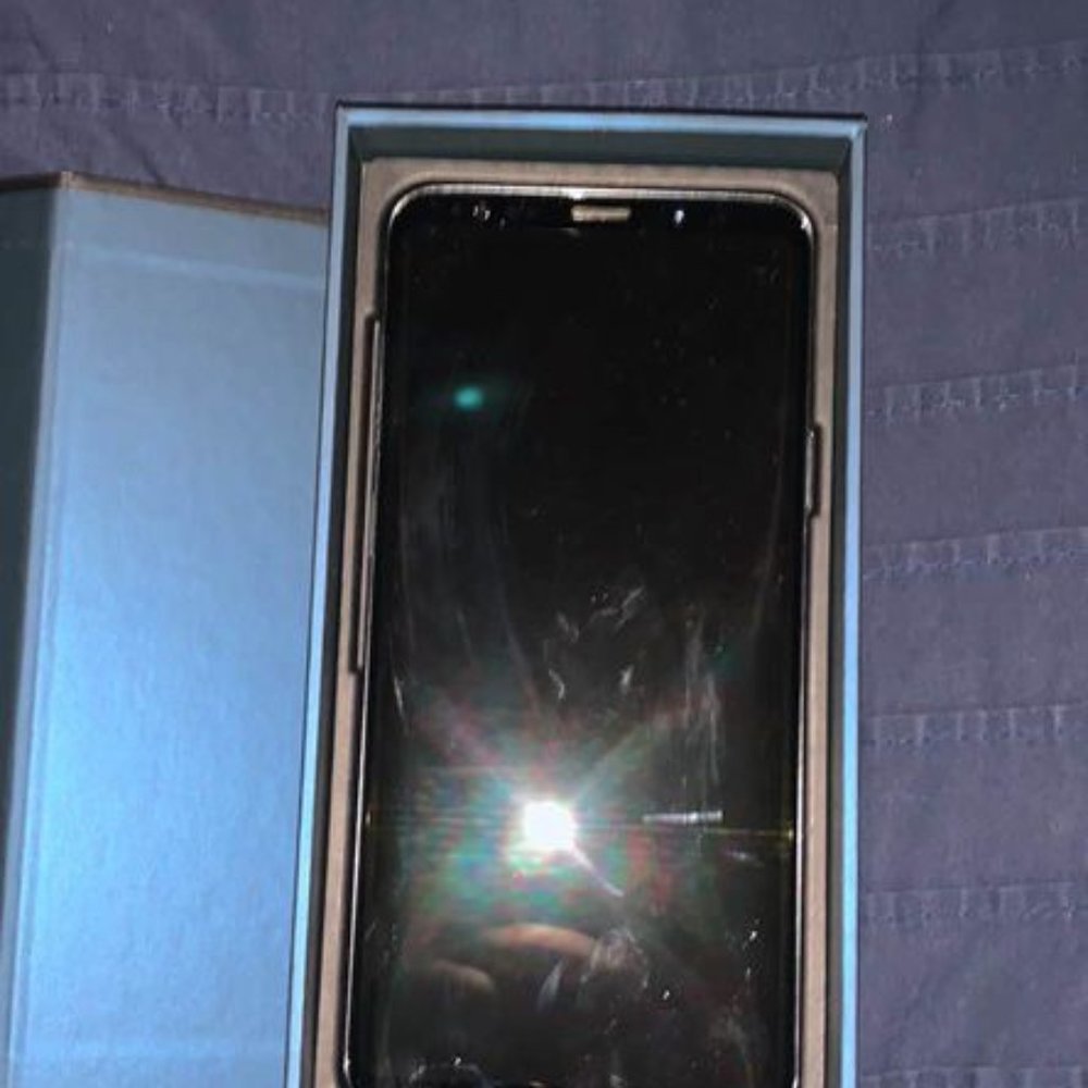 Samsung S9 Plus - Picture 4 of 4